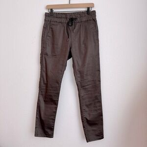 Bevy Flog Shely Pant in Brown Burgundy